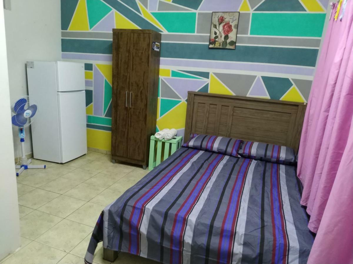 Urban Hostel Pedro Juan Caballero Bagian luar foto